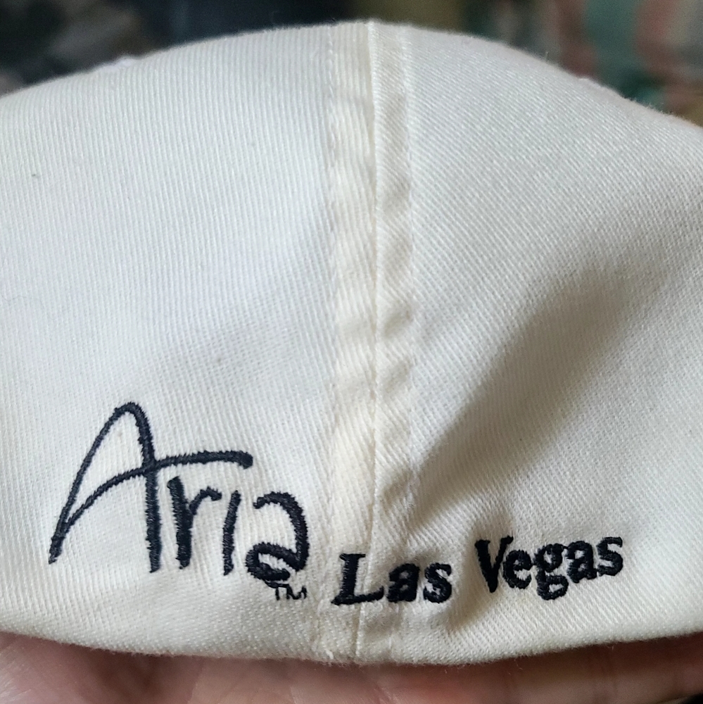 FlexFit Liquid Pool Lounge Aria Las Vegas collectable RARE white Cap szXL - Picture 4 of 5